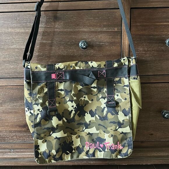 Paul Frank Crossbody Strap Shoulder Computer  Camo Green Bag Monkeys 15" x 13" - Picture 1 of 11